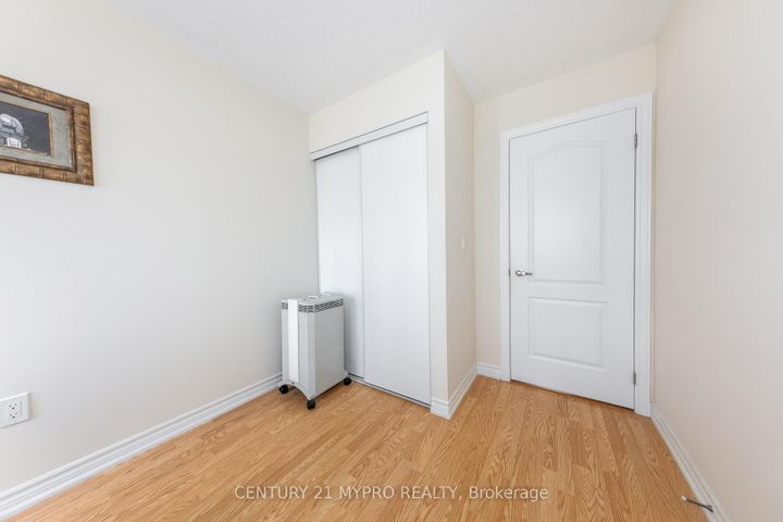 Photo 25 at 69 Antibes Drive, Branson, Toronto