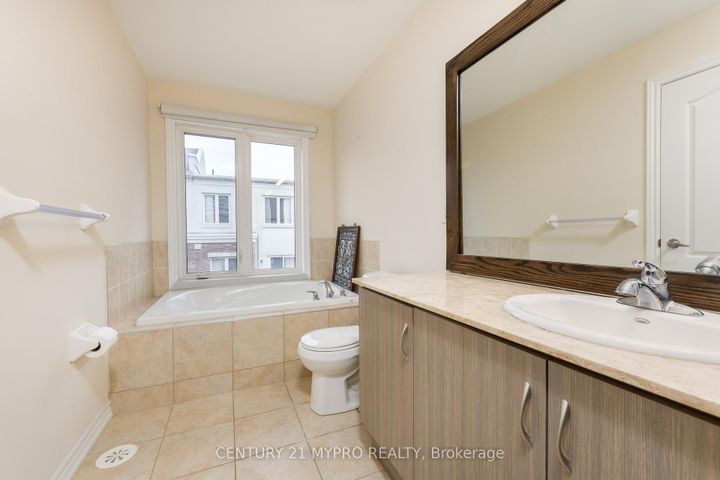 Photo 33 at 69 Antibes Drive, Branson, Toronto