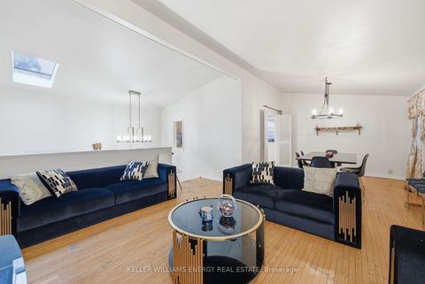 Photo 1 at 42 Oakley Boulevard, Bendale, Toronto