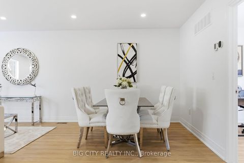 Photo 9 at 4 - 68 Westholme Avenue, Junction Area, Toronto