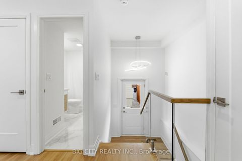 Photo 12 at 4 - 68 Westholme Avenue, Junction Area, Toronto