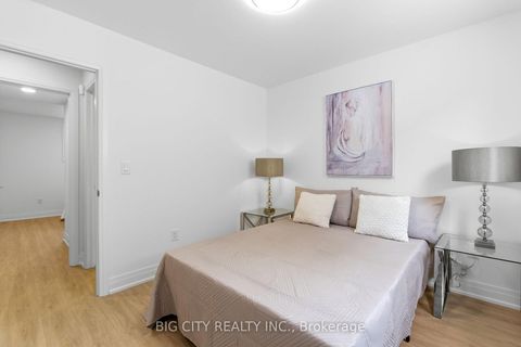 Photo 14 at 4 - 68 Westholme Avenue, Junction Area, Toronto