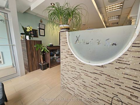 Photo 2 at 111 Jefferson Avenue, South Parkdale, Toronto