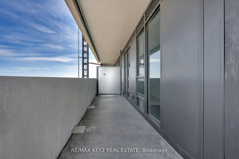 Photo 9 at 3402 - 2221 Yonge Street, Mount Pleasant West, Toronto