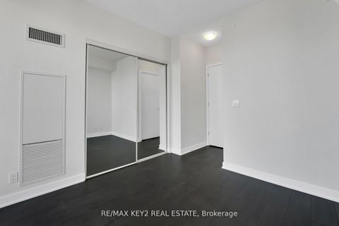 Photo 13 at 3402 - 2221 Yonge Street, Mount Pleasant West, Toronto