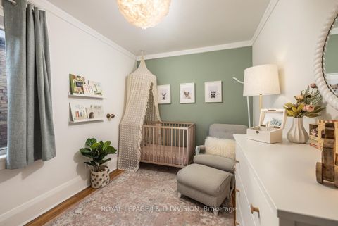 Photo 17 at 419 Davisville Avenue, Mount Pleasant East, Toronto