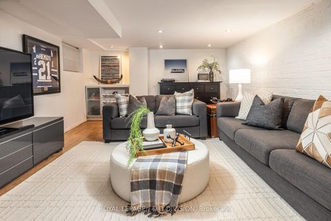 Photo 20 at 419 Davisville Avenue, Mount Pleasant East, Toronto