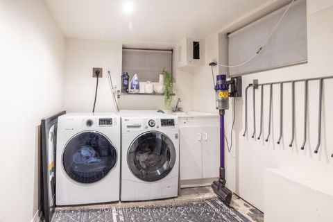 Photo 23 at 419 Davisville Avenue, Mount Pleasant East, Toronto