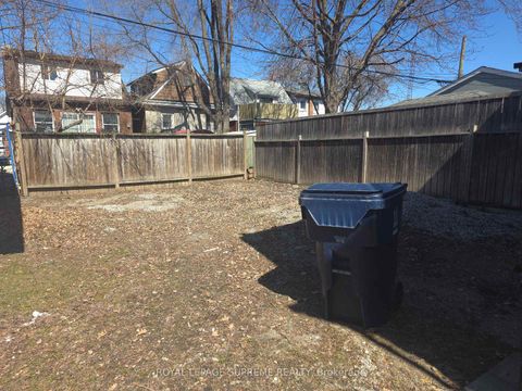 Photo 3 at 44 Mahoney Avenue, Mount Dennis, Toronto