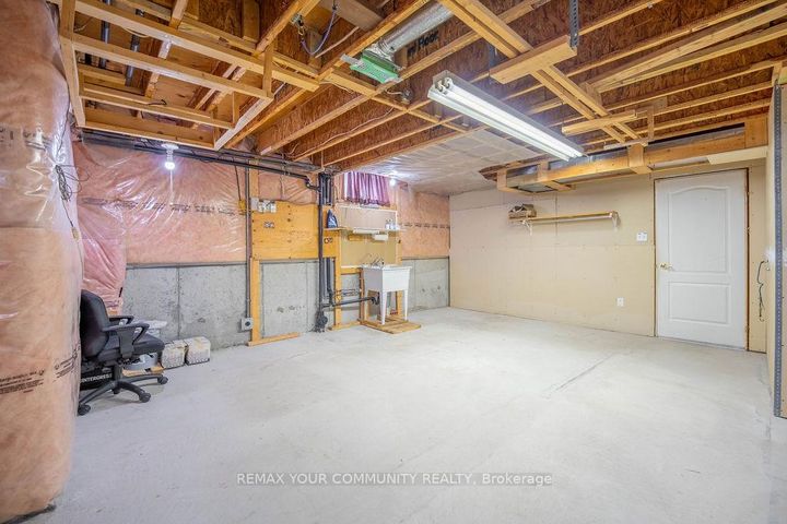 Photo 23 at 23 Amelynn Crescent, Sonoma Heights, Vaughan