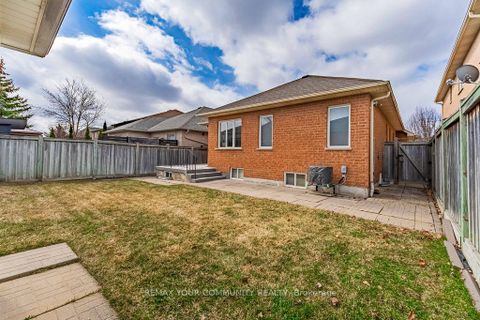 Photo 25 at 23 Amelynn Crescent, Sonoma Heights, Vaughan