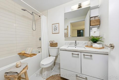 Photo 13 at 1111 - 2221 Yonge Street, Mount Pleasant West, Toronto