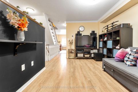 Photo 9 at 59 Jim Baird Mews, CFB, Toronto