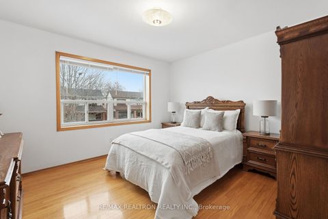 Photo 15 at 156 Silverthorn Avenue, Pellam Park, Toronto