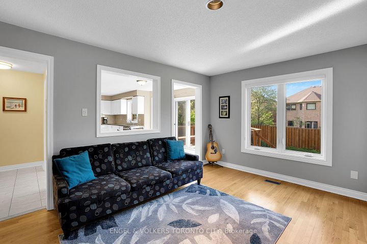 Photo 18 at 24 Timber Valley Avenue, Oak Ridges, Richmond Hill