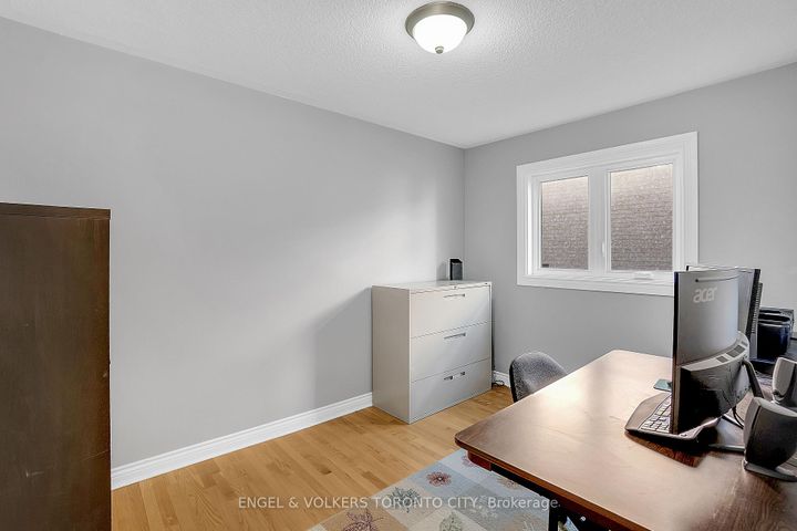 Photo 20 at 24 Timber Valley Avenue, Oak Ridges, Richmond Hill