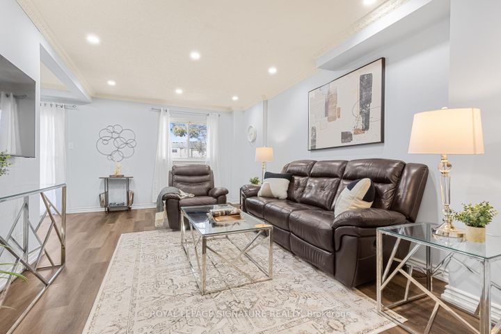 Photo 2 at 81 - 2670 Battleford Road, Meadowvale, Mississauga