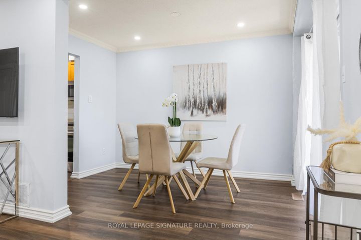 Photo 5 at 81 - 2670 Battleford Road, Meadowvale, Mississauga