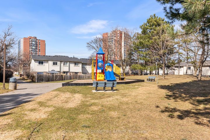 Photo 24 at 81 - 2670 Battleford Road, Meadowvale, Mississauga