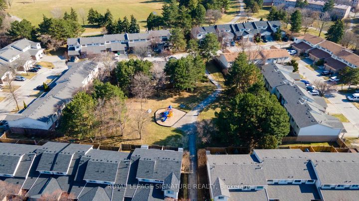 Photo 25 at 81 - 2670 Battleford Road, Meadowvale, Mississauga