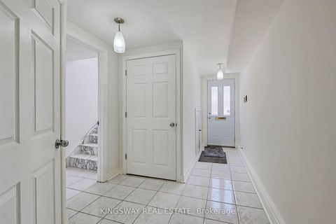 Photo 14 at 184 Edmonton Drive, Pleasant View, Toronto