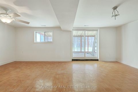 Photo 15 at 184 Edmonton Drive, Pleasant View, Toronto