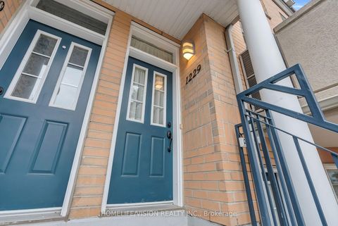 Photo 5 at 1229 - 28 Sommerset Way, Willowdale East, Toronto