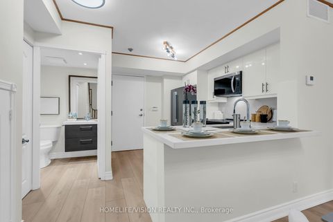 Photo 13 at 1229 - 28 Sommerset Way, Willowdale East, Toronto