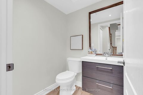Photo 16 at 1229 - 28 Sommerset Way, Willowdale East, Toronto