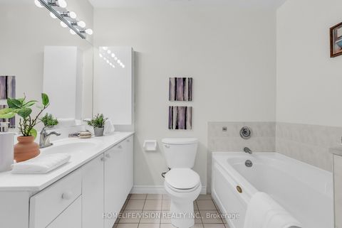 Photo 39 at 1229 - 28 Sommerset Way, Willowdale East, Toronto