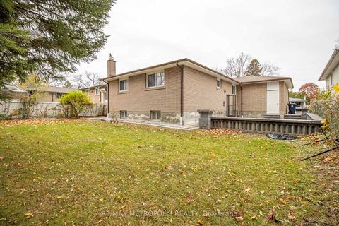 Photo 33 at 37 Albacore Crescent, Woburn, Toronto