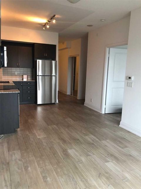 Photo 3 at 1019 - 7900 Bathurst Street, Beverley Glen, Vaughan