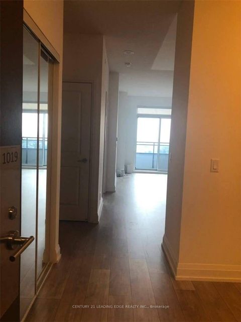 Photo 4 at 1019 - 7900 Bathurst Street, Beverley Glen, Vaughan