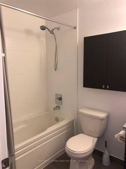 Photo 8 at 1019 - 7900 Bathurst Street, Beverley Glen, Vaughan