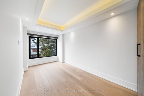 Photo 14 at 199 Arlington Avenue, Cedarvale, Toronto
