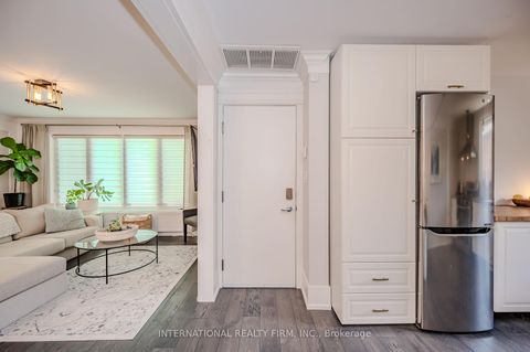 Photo 3 at 76 Thirty Fifth Street, Long Branch, Toronto