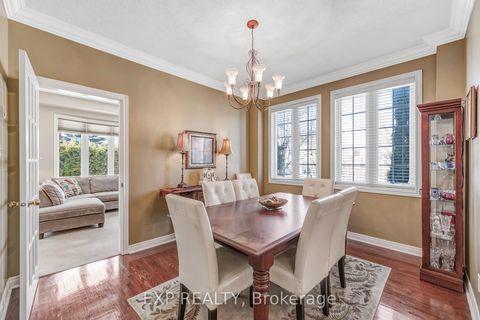 Photo 4 at 56 Moreau Trail, Birchmount, Toronto