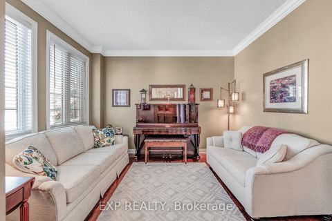 Photo 7 at 56 Moreau Trail, Birchmount, Toronto