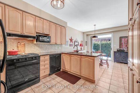 Photo 9 at 56 Moreau Trail, Birchmount, Toronto