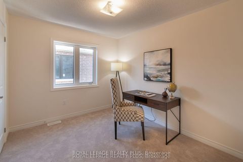 Photo 15 at 147 Dovedale Drive, Keswick South, Georgina