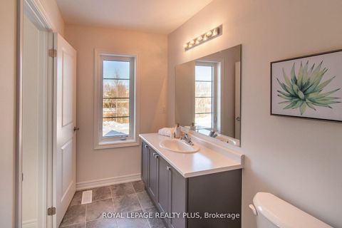 Photo 23 at 147 Dovedale Drive, Keswick South, Georgina