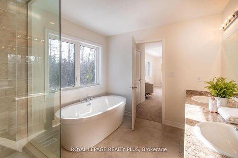 Photo 28 at 147 Dovedale Drive, Keswick South, Georgina