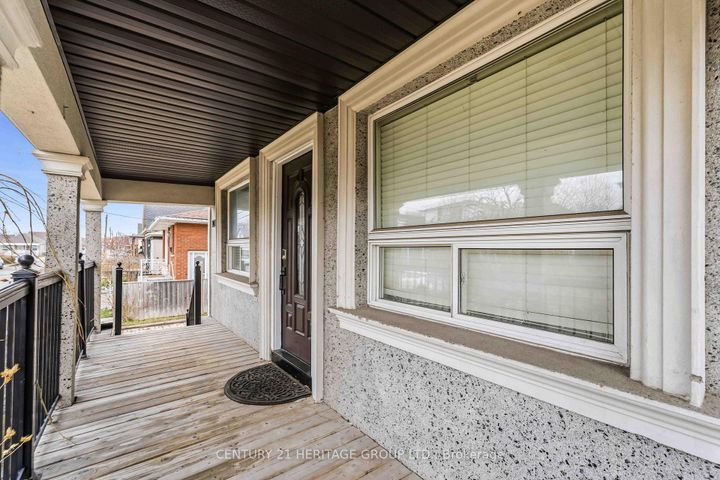 Photo 1 at 103 Edinburgh Avenue, Crown Point, Hamilton