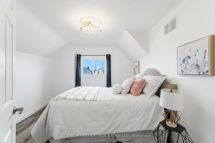 Photo 18 at 103 Edinburgh Avenue, Crown Point, Hamilton