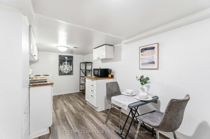 Photo 23 at 103 Edinburgh Avenue, Crown Point, Hamilton