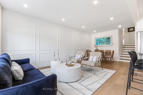 Photo 5 at 5 Birgitta Crescent, West Deane, Toronto