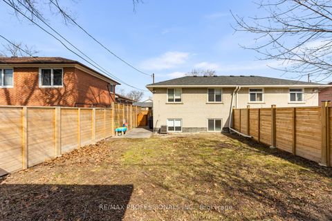 Photo 41 at 5 Birgitta Crescent, West Deane, Toronto