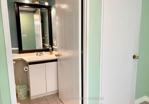 Photo 3 at 911 - 1470 Midland Avenue, Dorset Park, Toronto