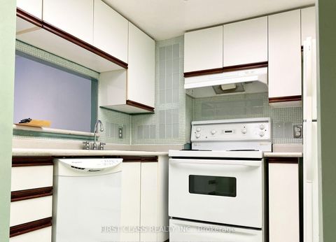 Photo 7 at 911 - 1470 Midland Avenue, Dorset Park, Toronto