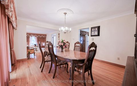 Photo 10 at 313 Firglen Ridge, Islington Woods, Vaughan